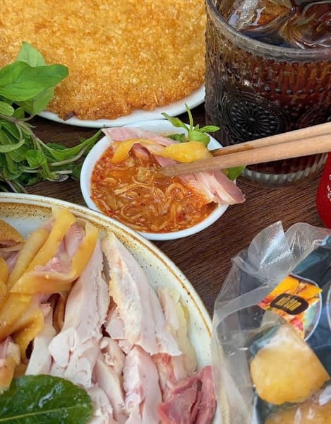 Gà quê ủ muối nguyên con 2