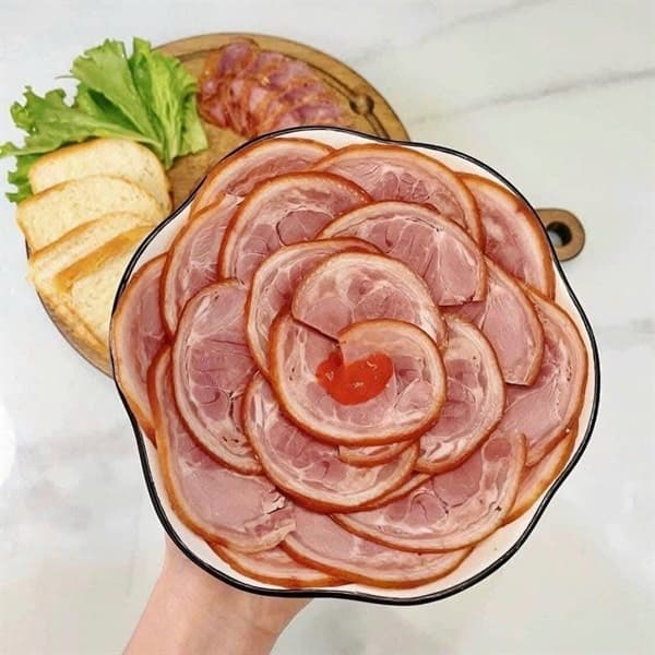 Thịt chân giò hun khói 3