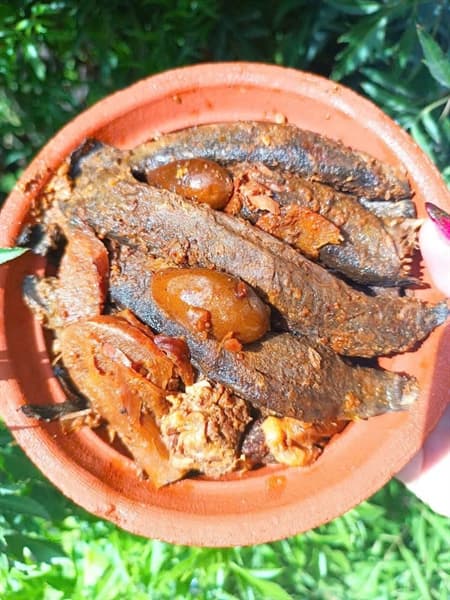 cá trạch kho niêu