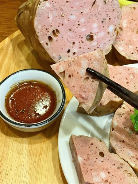 Giò bò đặc biệt HST