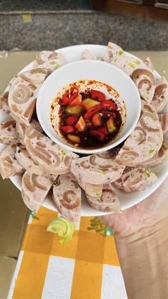 Chả da heo ớt xiêm xanh Huế 500g 2