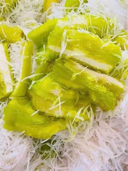 Sắn hấp lá nếp 5