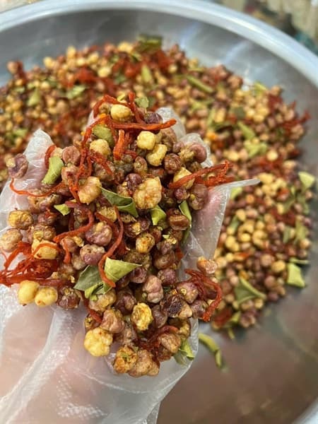 Ngô nếp nương tím rang củi vị phomai 4