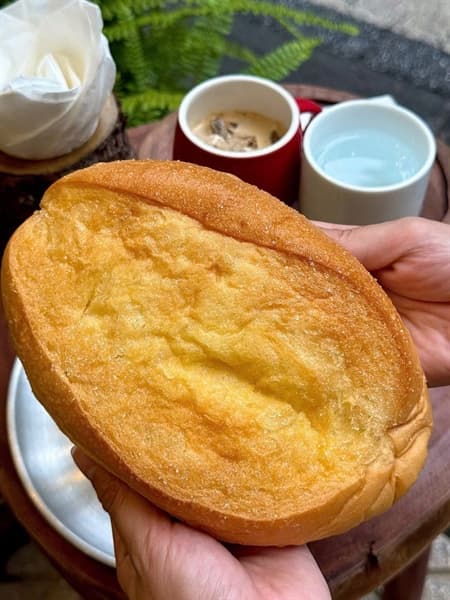 Bánh Mỳ Bơ Pháp LHY 3