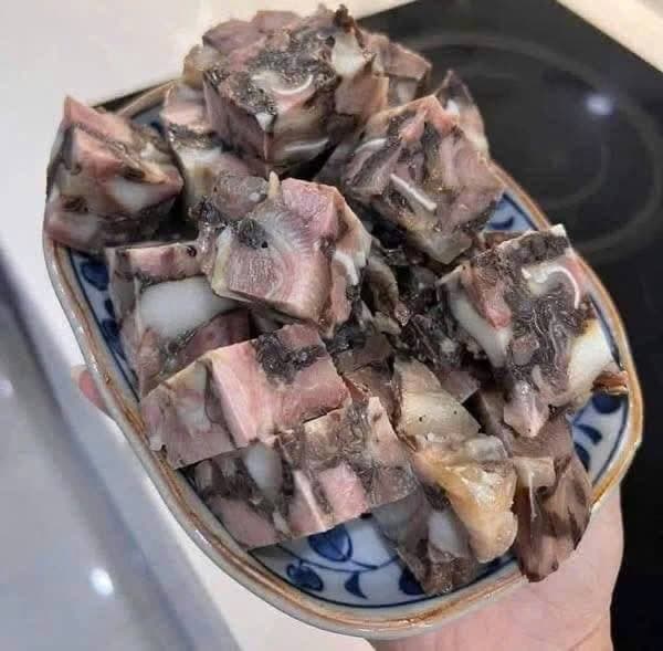 Giò xào lợn đen 500g 2