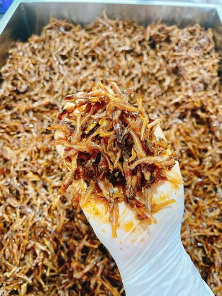 Cá cơm rim Vân Đồn 2