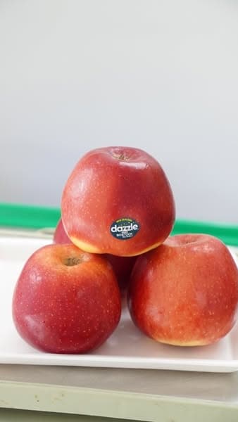 Táo Dazzle 4
