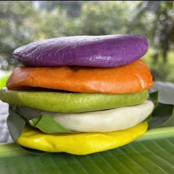 Bánh dày ngũ sắc