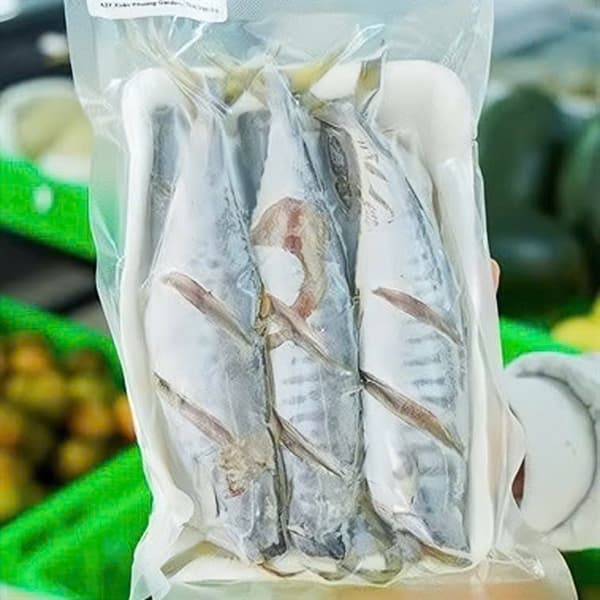 Cá thu non phơi héo