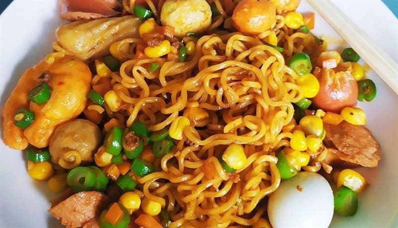Mì xào khô Indomie vị bò cay 91g 3