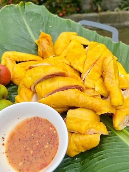 Gà ủ muối thảo mộc (nửa con) 2