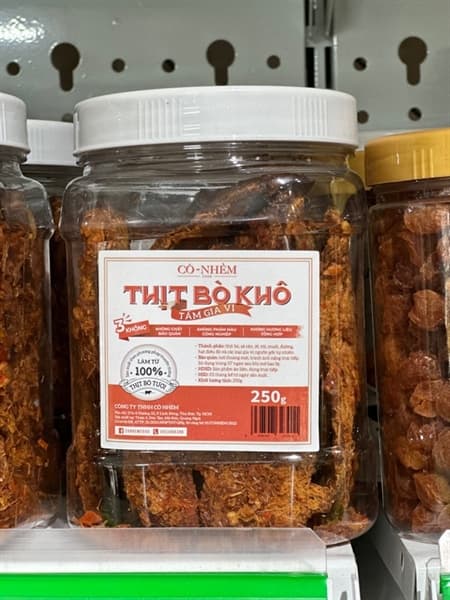 Thịt bò khô cô Nhẻm