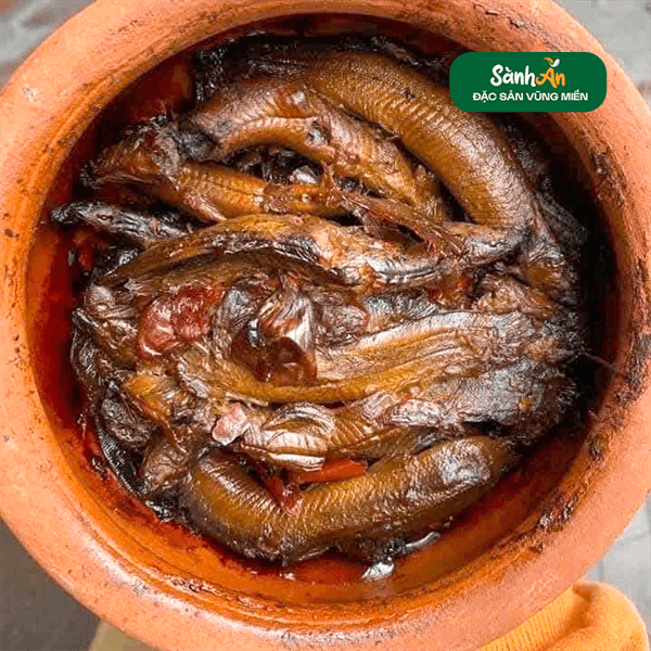 Cá chạch kho niêu 2