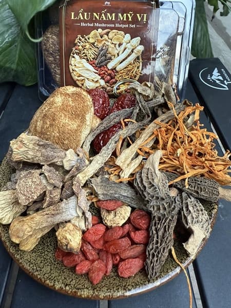 Lẩu nấm mỹ vị LHY