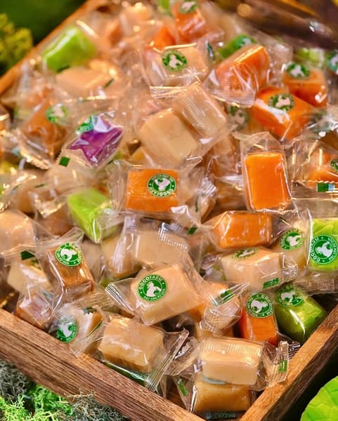 Kẹo dừa sáp ngũ vị (hộp 1kg)